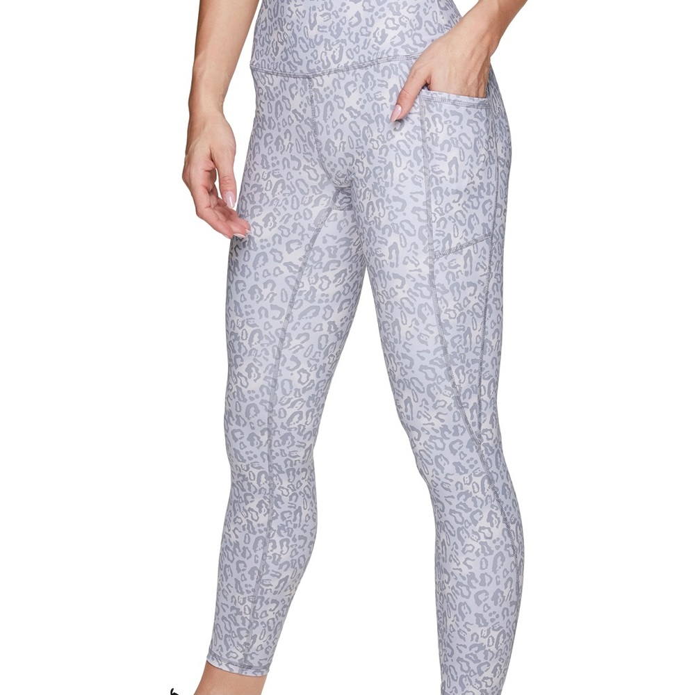 NWT Medium RBX 7/8 Leopard Leggings w/Pockets